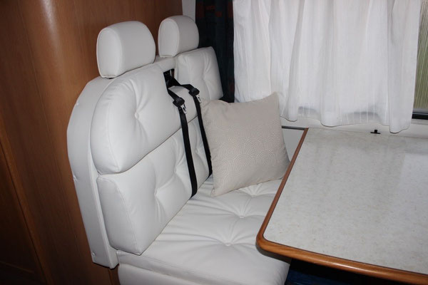 Rifacimento cuscineria completa camper RIMOR - Ballabio il tappezziere-auto-camper-barche